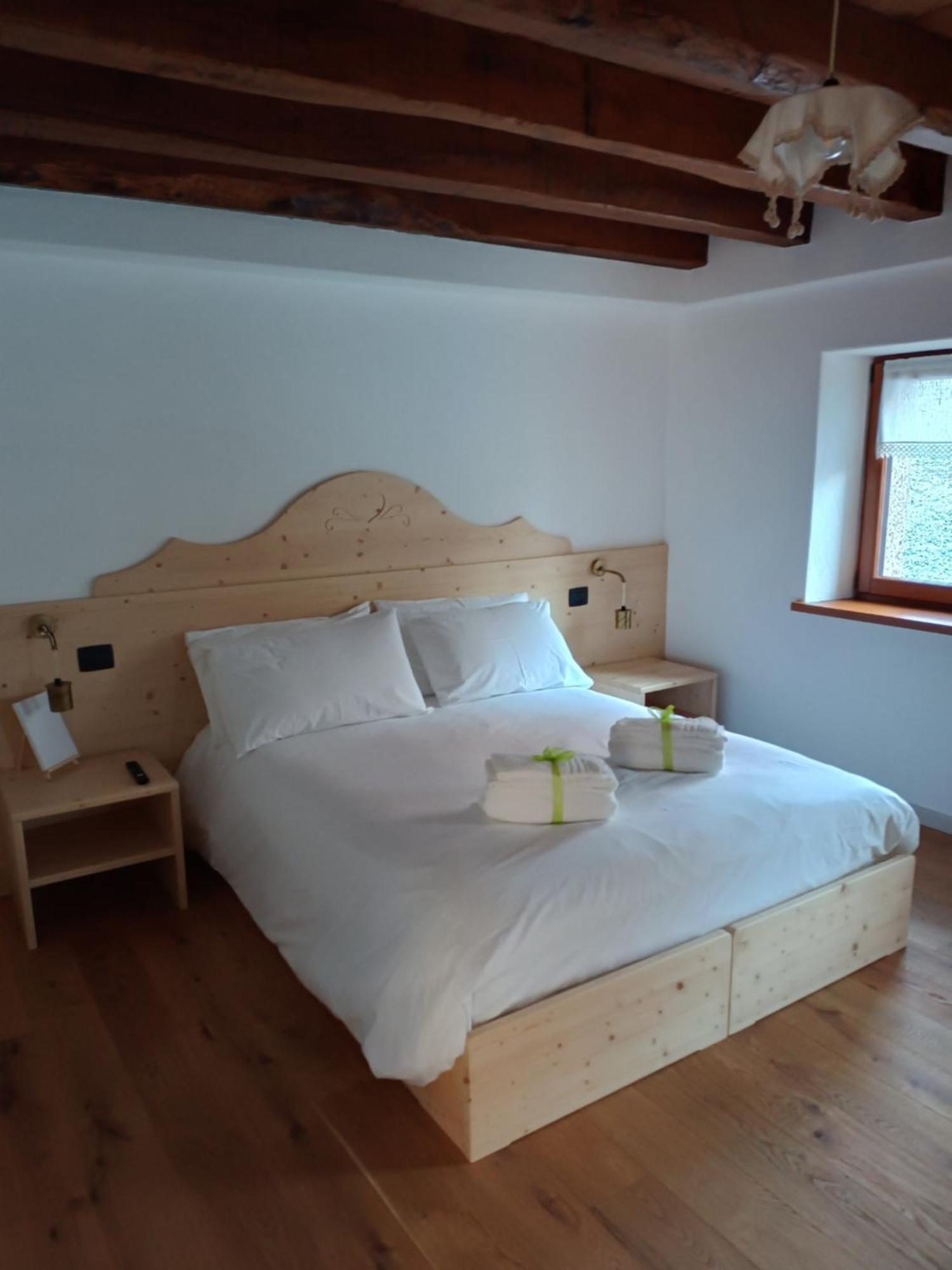Mediis La Farie Bed & Breakfast エクステリア 写真